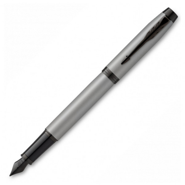 PARKER plniace pero "Achromatic Grey" (možnosť gravírovania za príplatok) PARKER plniace pero "Achromatic Grey" (možnosť gravírovania za príplatok)