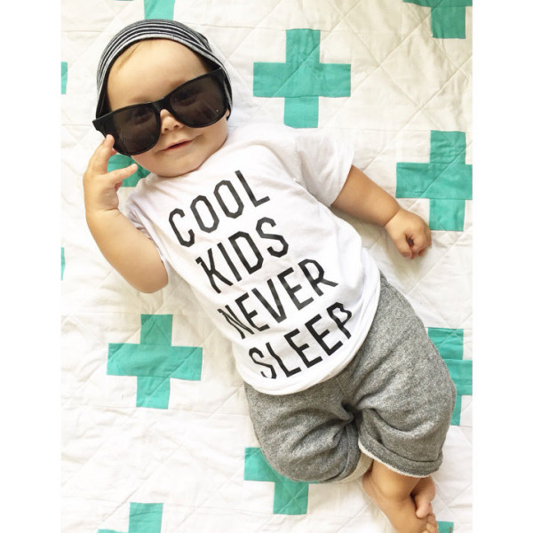 Detské Tričko "Cool Kids Never Sleep" Detské Tričko "Cool Kids Never Sleep"