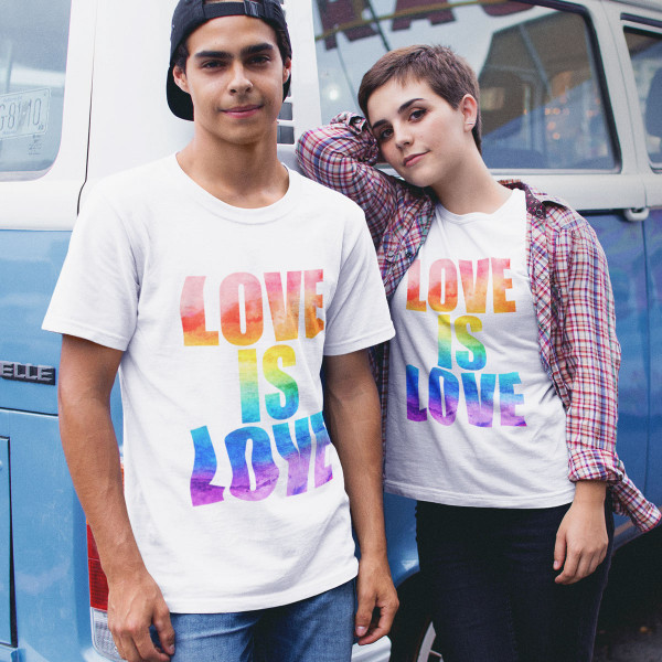 Tričko "Love is love" Tričko "Love is love"