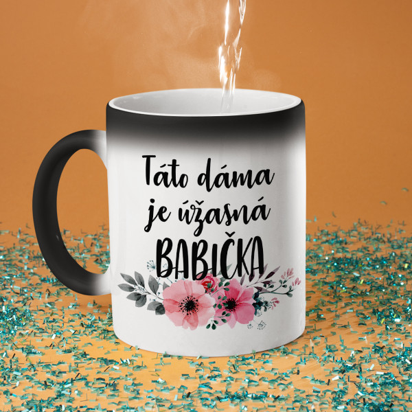 Hrnček "Táto dáma je úžasná babka" Hrnček "Táto dáma je úžasná babka"