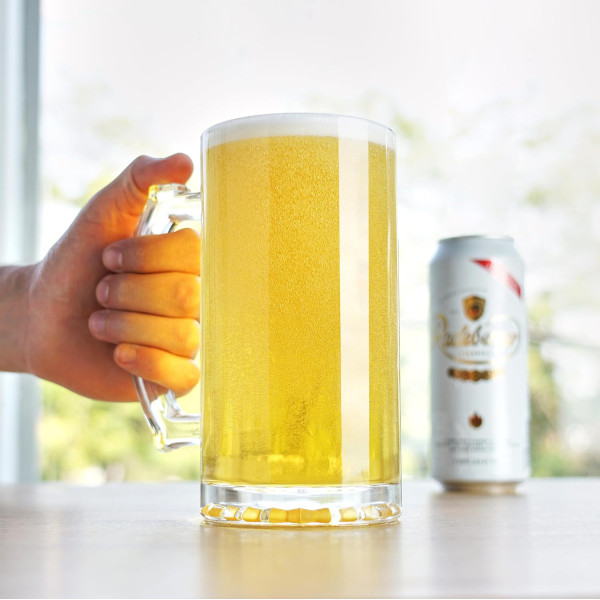 Sklenený pivný krígeľ s uškom (500 ml)